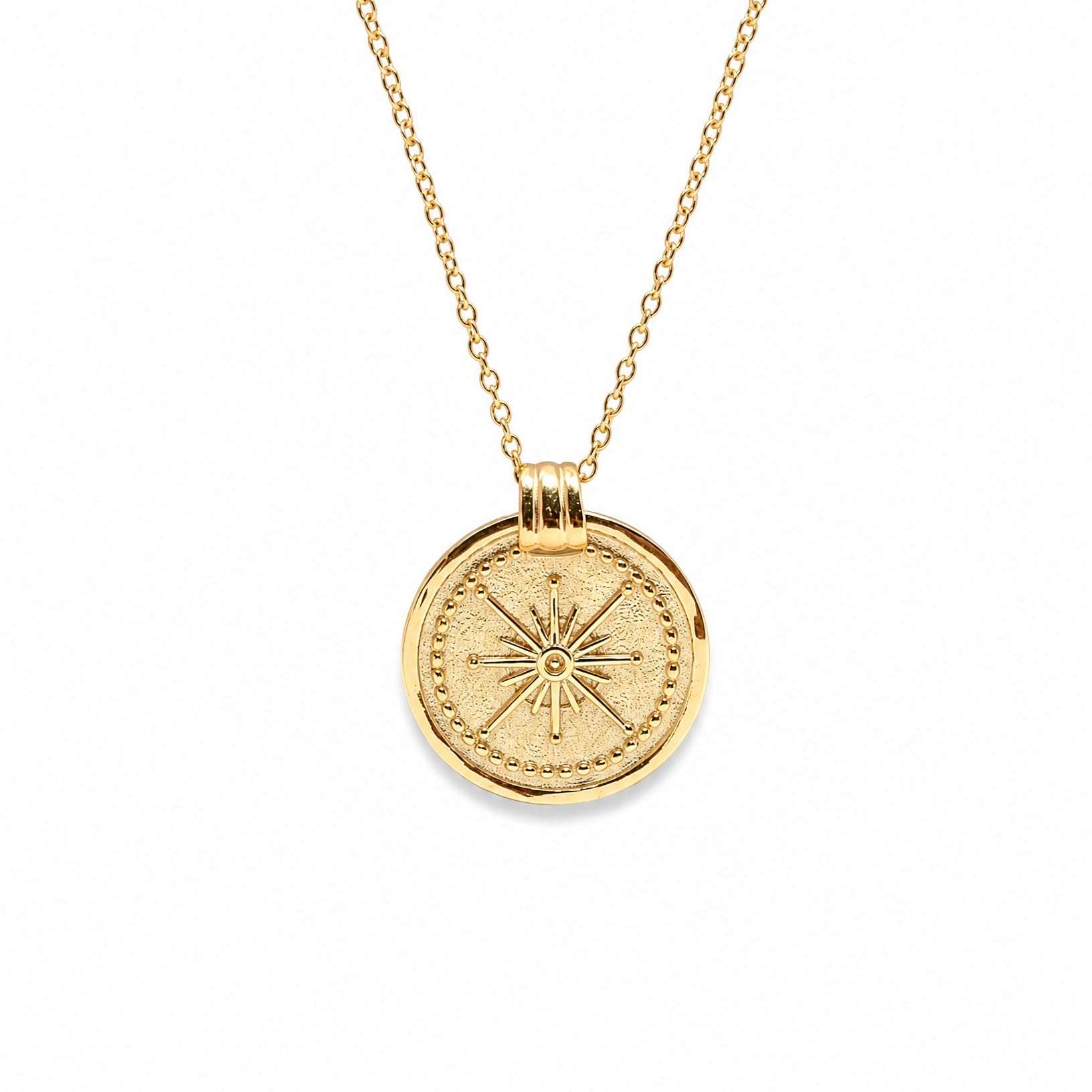 Hunter Rose Bonny 18k gold plated round pendant necklace with a sterling silver base.