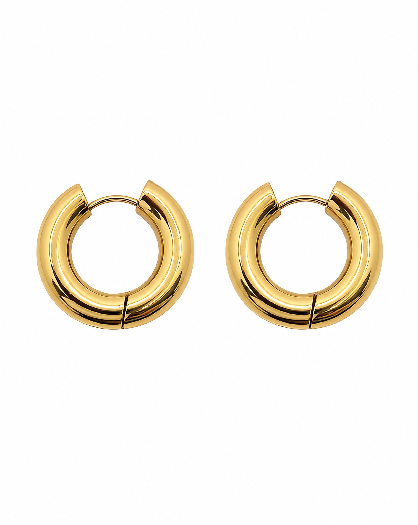 Hunter Rose Amelia 18k gold waterproof hoop earrings
